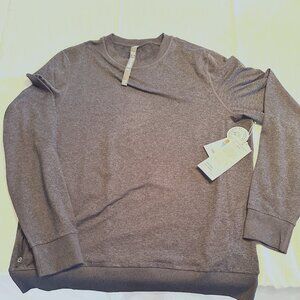 NWT! Vuori mens dream knit fabric long sleeve shirt, size L